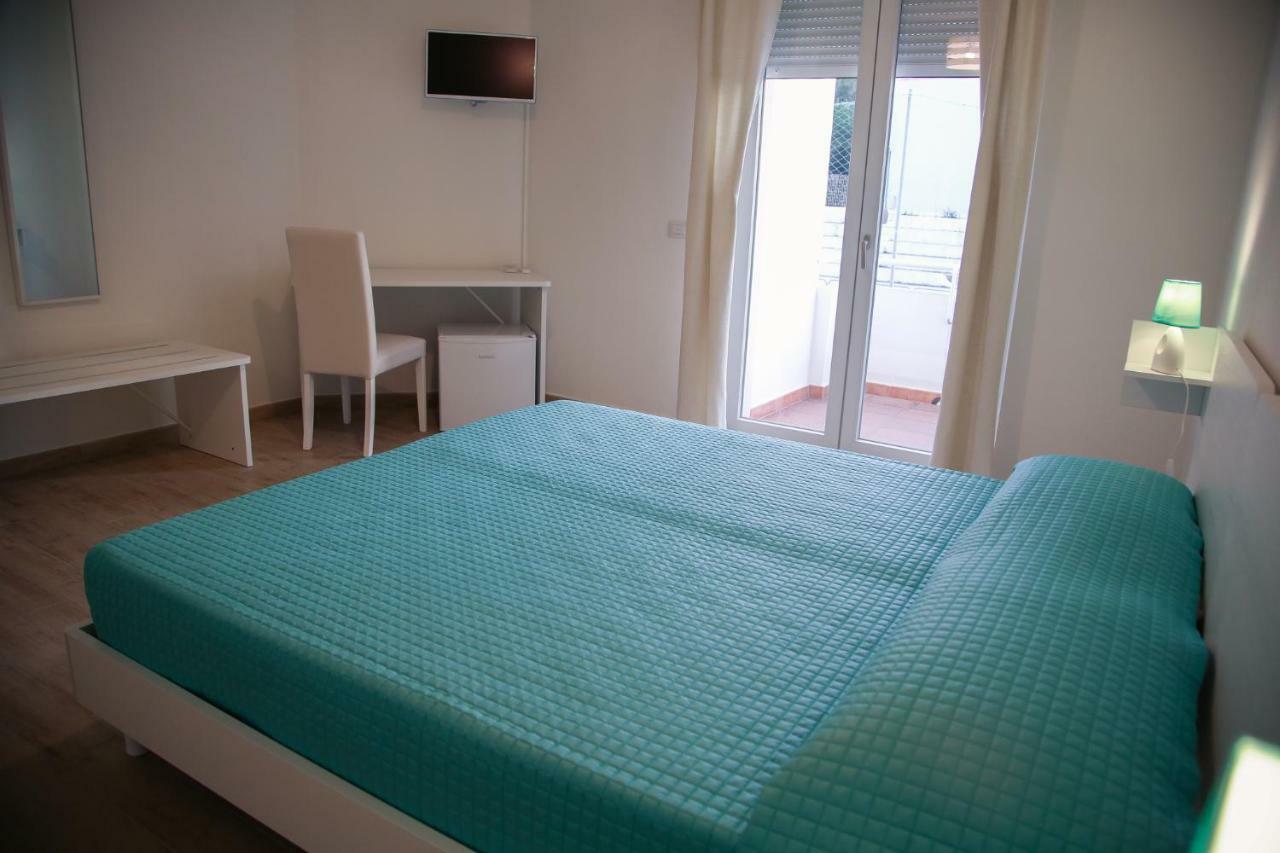 B&B Le Tre Spiagge Calasetta Zewnętrze zdjęcie